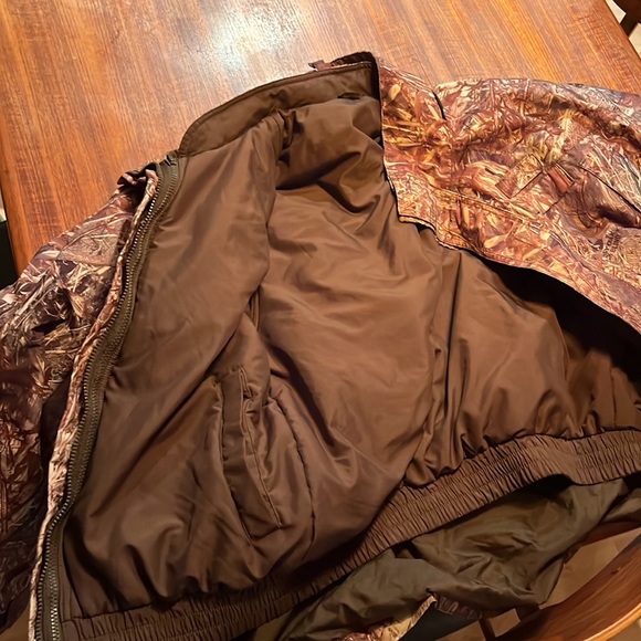 Cabelas Dry Plus 2 in one jacket. Mossy Oak Duck Blind Camo - Picture 3 of 4